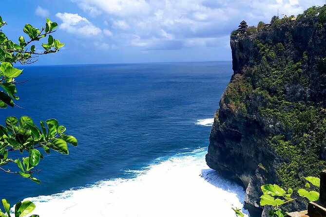 Half Day Private Tour GWK, Uluwatu Temple, Kecak Dance & Dinner - Tour Inclusions