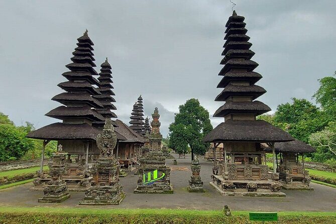 Half-Day Private Tour to Tanah Lot and Bali Royal Temple - Good To Know