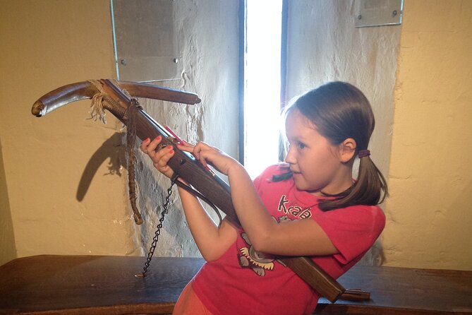 Half-day: Private Tower of London Tour for Families and Children - Tower of London Scavenger Hunt