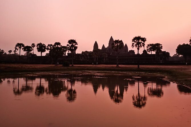 Half Day Private Trip for Sunrise at Angkor Wat - Who Should Book This Tour?
