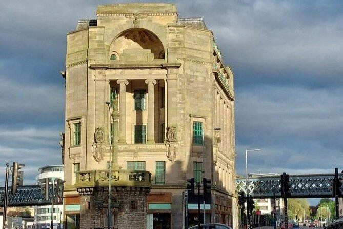 Half Day Private Walking Tour in Glasgow City - Meeting and Pickup Information