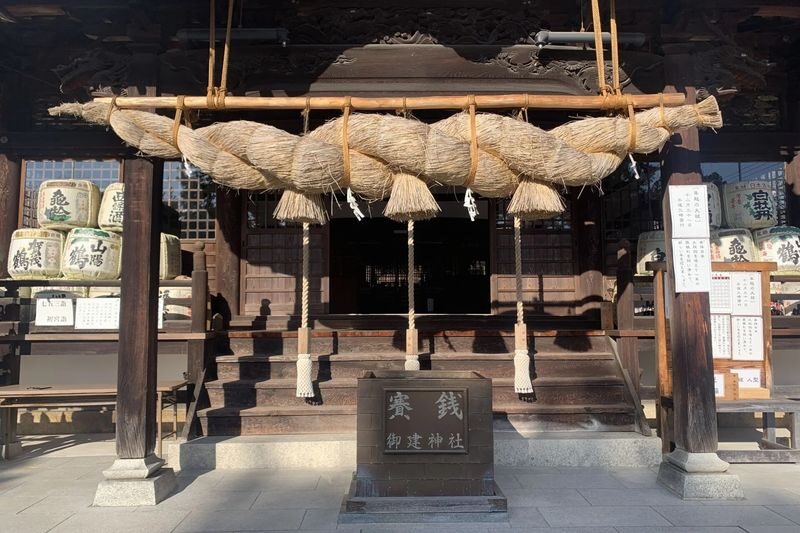 Half-Day Saijo Sake Tasting & Inside Brewery Tour in Hiroshima - The guide and group feel