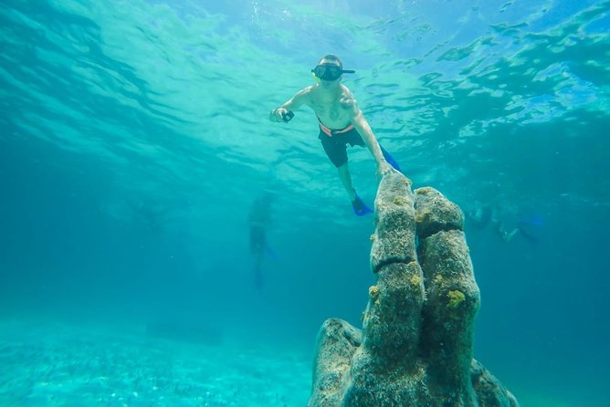 Half Day Sailing Private Catamaran to Isla Mujeres - Positive Reviews and Praise for Crew