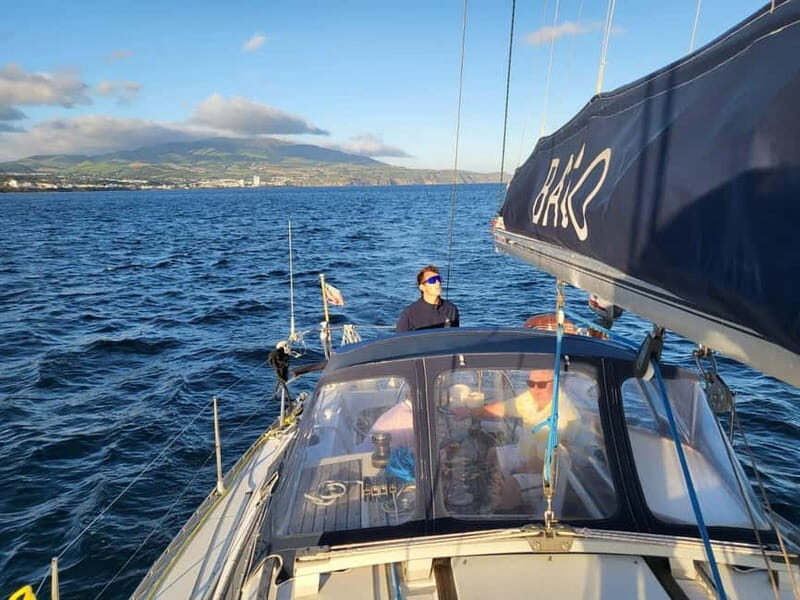 Half Day: Sailing, snorkeling and Stand up Paddle. - The Experience in Detail