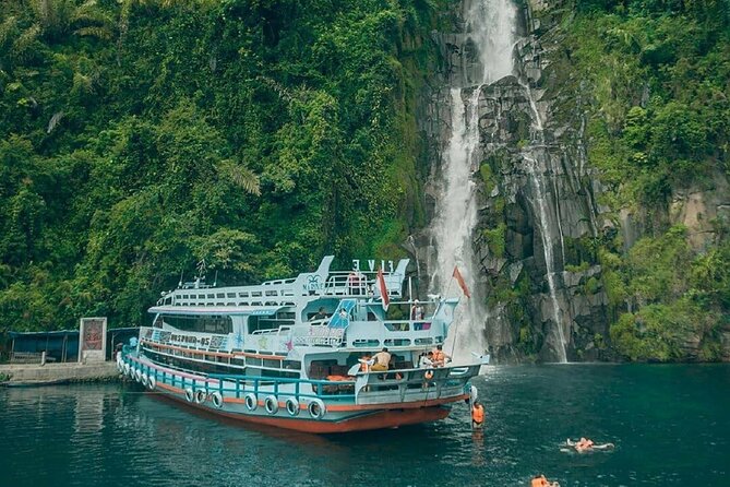 Half-Day Samosir Island Hopping by Boat - Tour Overview
