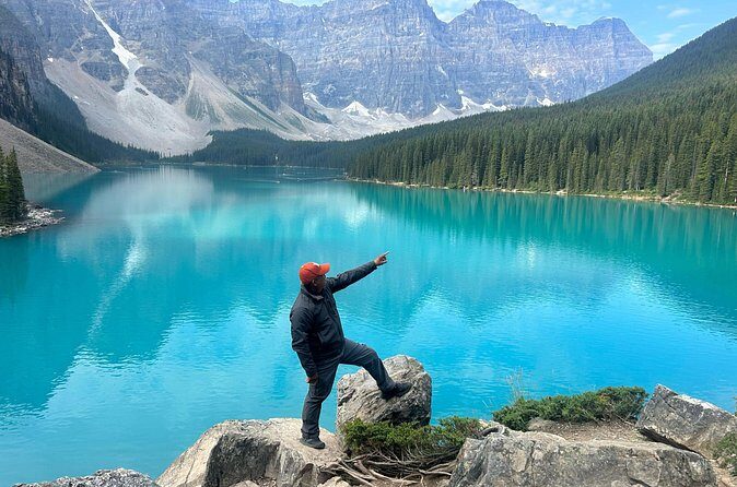 Half Day Shared Adventure to Lake Louise and Moraine Lake - Who Should Consider This Tour?