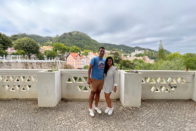 Half Day Shared Tour to Sintra With Licensed Guide - Itinerary Highlights