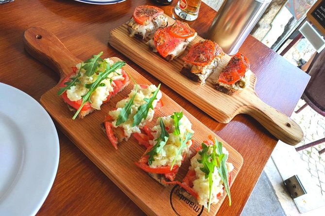 Half-Day Small-Group Alfama Tasting Tour in Lisbon - Tour Highlights