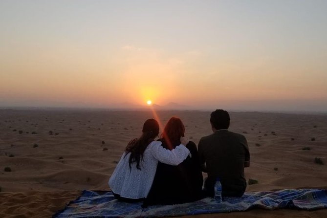 Half-Day Small-Group Dubai Desert Dune Bashing - Sandboarding and Photo Stops