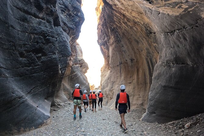 Half Day - Snake Canyon Adventure Tour in Jebel Shams - Tour Overview