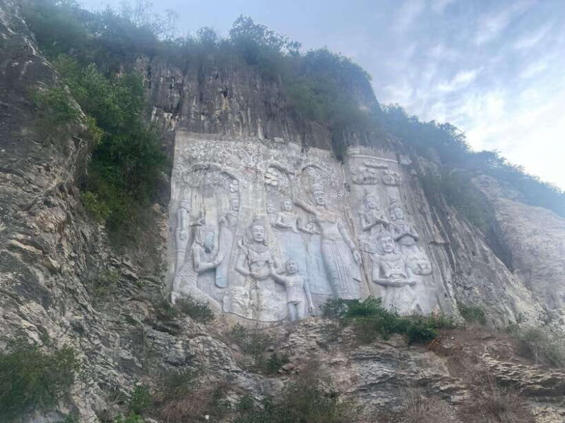 Half-day swing bridge, bamboo train, batcave & Killing cave - FAQs