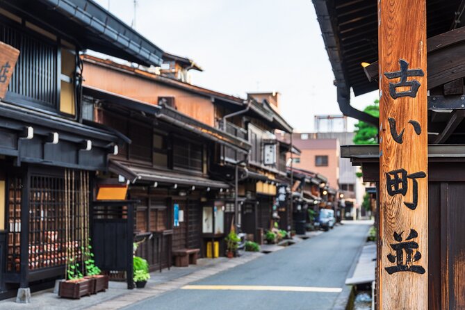 Half-Day Takayama Walking Tour With an English Speaking Guide - Highlights and Landmarks