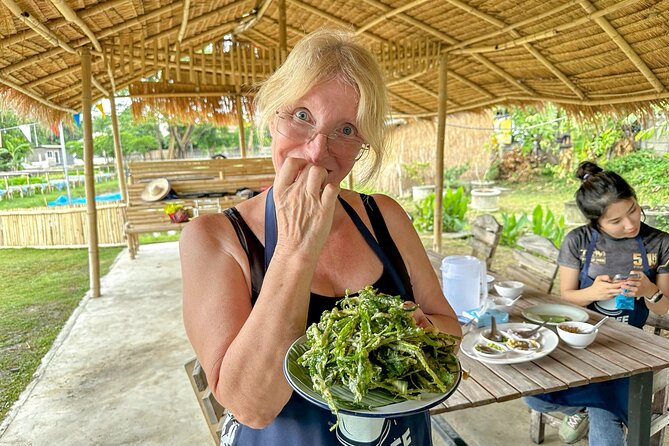 Half-Day Thai CookingClass at A Roi Dee Organic Farm in ChiangMai - Reviews