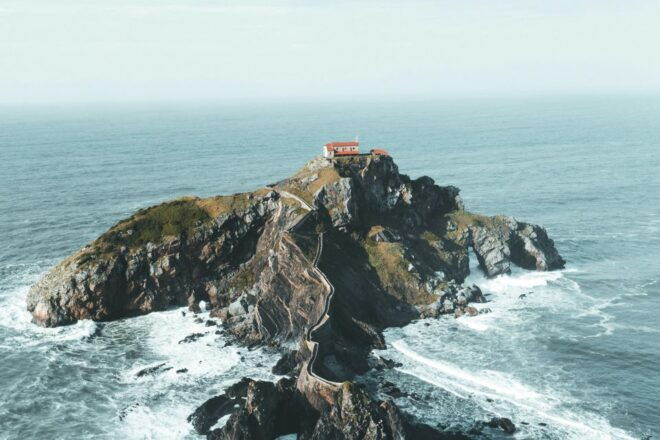 Half Day to Bermeo, Gaztelugatxe and Guernica With Boat Trip - Itinerary