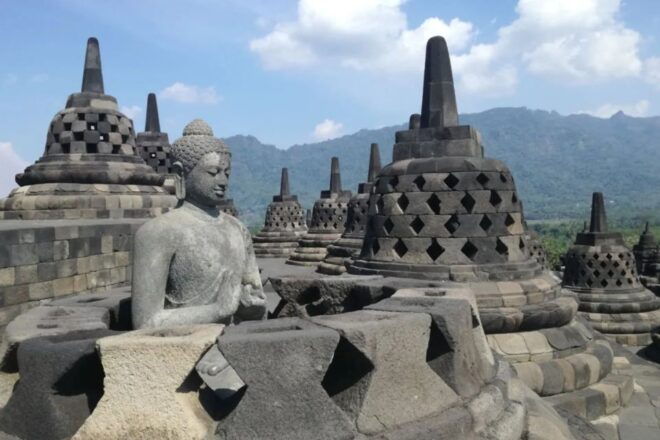Half-Day Tour Borobudur From Yogyakarta With Ticket & Guide - Tour Inclusions