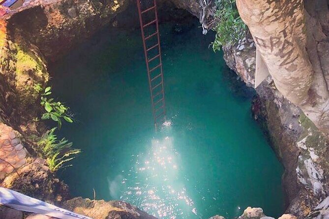 Half-Day Tour in Blue Hole mineral spring Negril with Transportation - Authentic Experiences and Practical Tips