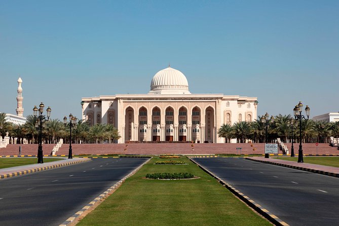 Half-Day Tour in Sharjah From Dubai With a Spanish-Speaking Guide. - Spanish-Speaking Guide