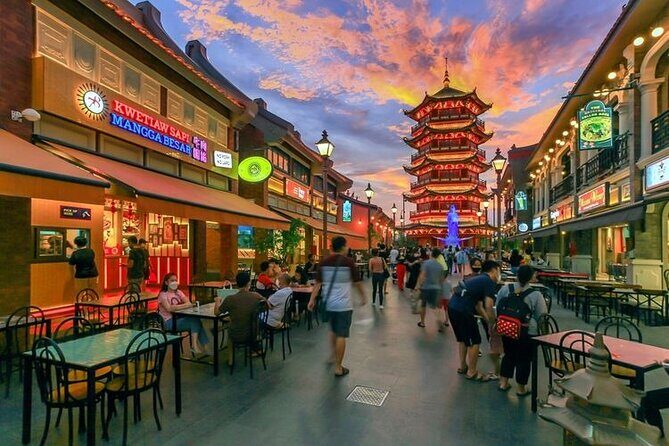 Half Day Tour Jakarta Aquarium and Pantai Indah Kapuk Jakarta - Who Should Consider This Tour?