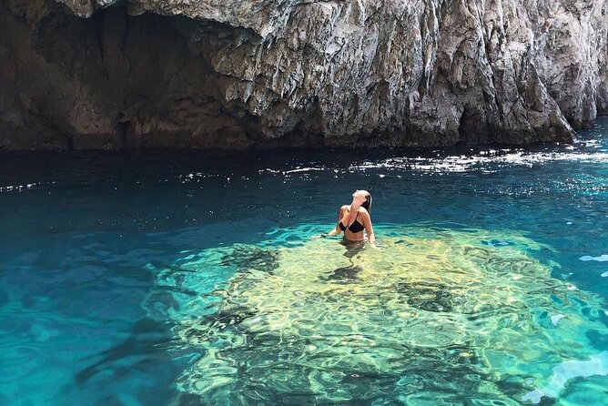Half Day Tour of Capri by Private Boat - End Point and Refund Policy