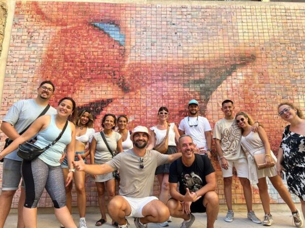 Half-Day Tour of Iconic Attractions and Culinary Delights - Flexibility for Reservation