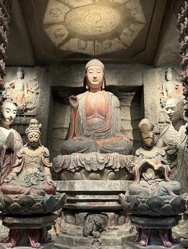 Half-day tour of Shaanxi History Museum (can be combined with featured performances) - What the guide brings to the galleries