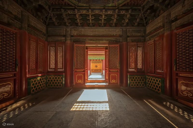 Half-Day Tour of the Forbidden City (Palace Museum) and Jingshan Park in Beijing - Who should book this walk?