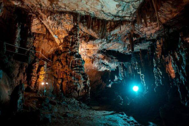 Half-Day Tour to Klis Fortress and VranjačA Cave - Vranjača Cave Exploration