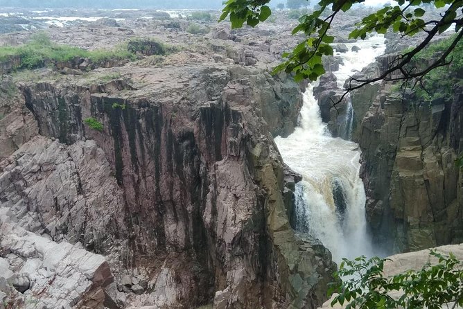 Half-Day Tour to Magnificent Raneh Waterfalls and Tantalizing Khajuraho Temples - Good To Know