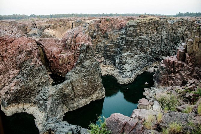 Half-Day Tour to Magnificent Raneh Waterfalls and Tantalizing Khajuraho Temples - Reviews and Ratings