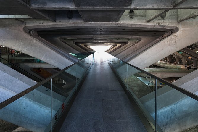 Half Day Tour to Modern Lisbon - Exploring Contemporary Buildings