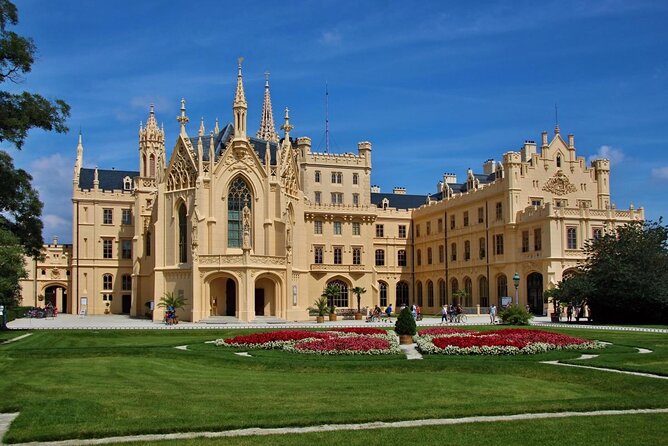 Half Day Tour to Romantic Chateau of Lednice - Good To Know