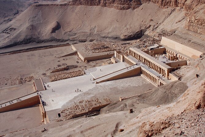 Half Day Tour to the Valley of Kings and Temple of Hatshbsut - Meeting Point