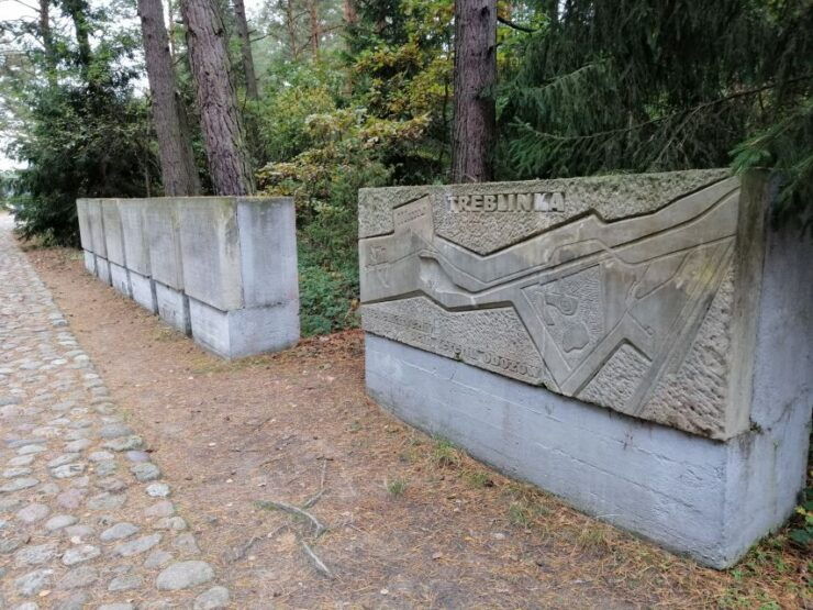 Half-Day Tour to Treblinka Camp From Warsaw - Booking Convenience and Accessibility