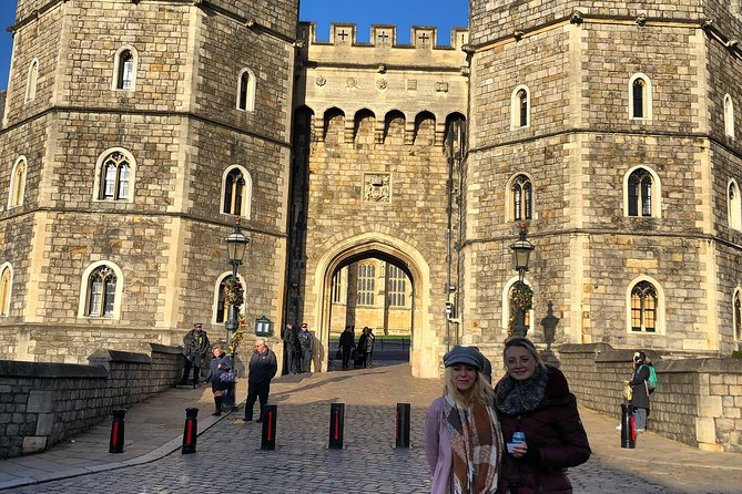 Half Day Tour to Windsor Castle by Private Executive Car - Return Journey to London