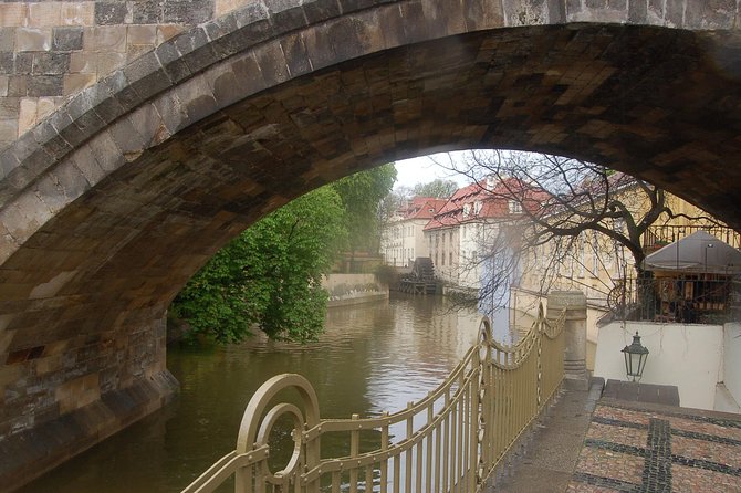 Half Day Transfer Berlin And Prague With Dresden - Common Questions