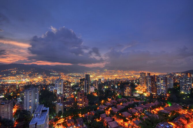 Half Day Transformation Tour and Comuna 13 in Medellin - Tour Overview