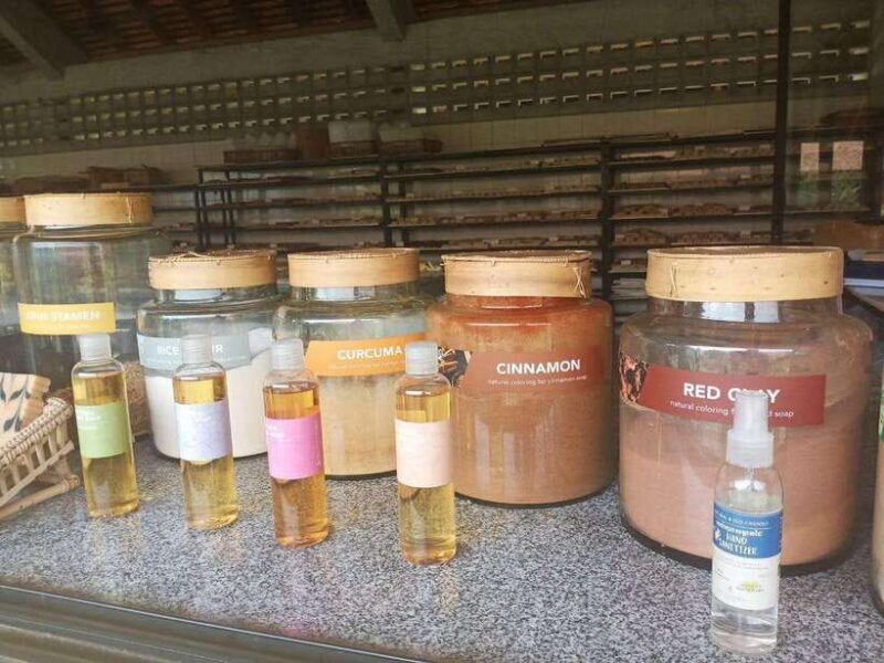 Half Day Trip: Silk Farm, Satcha, and Senteur d'Angkor Tour - The Sum Up: Who Is This Tour Best For?