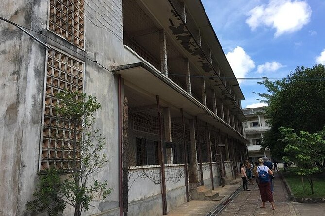 Half Day Trip to Killing Field and Genocidal Museum - Historical Significance of the Sites
