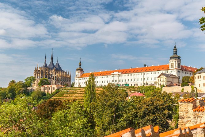 Half Day Trip to Kutna Hora and Bone Church From Prague - Tour Highlights