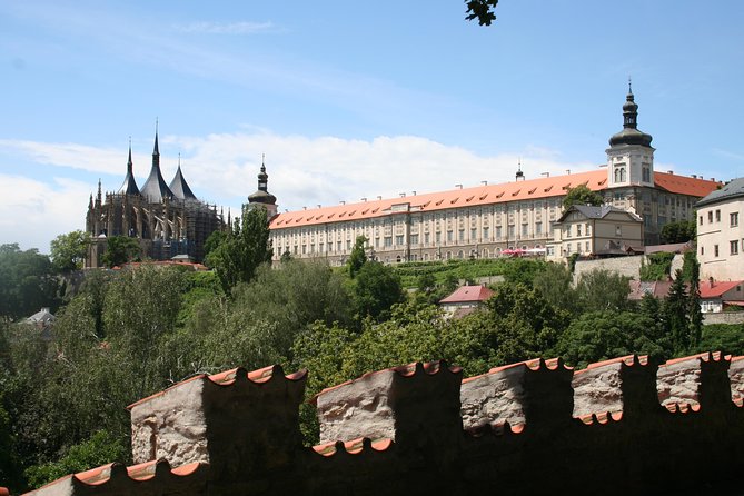 Half Day Trip to Kutna Hora and Bone Church From Prague - Customer Experiences