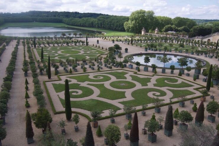 Half Day Versailles Palace & Gardens Tour From Versailles - Skip-the-Line Access and Live Guide