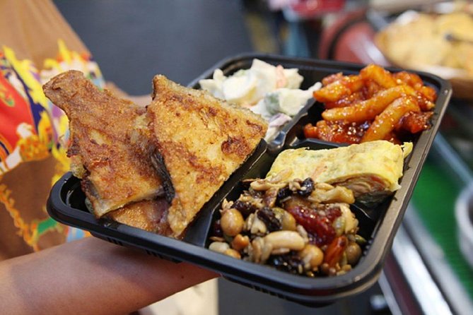 Half-Day Walking Tour of Gyeongbokgung Palace and Tongin Local Market - Cancellation Policy