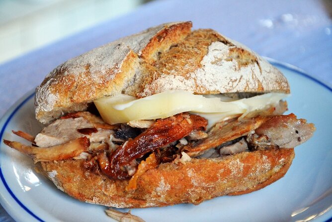 Half-Day Walking Tour Tasting Local Food in Porto - Inclusions and Meeting Details
