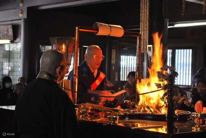 Half-Day Zenkoji Tour with Tea Experience - What the guide adds