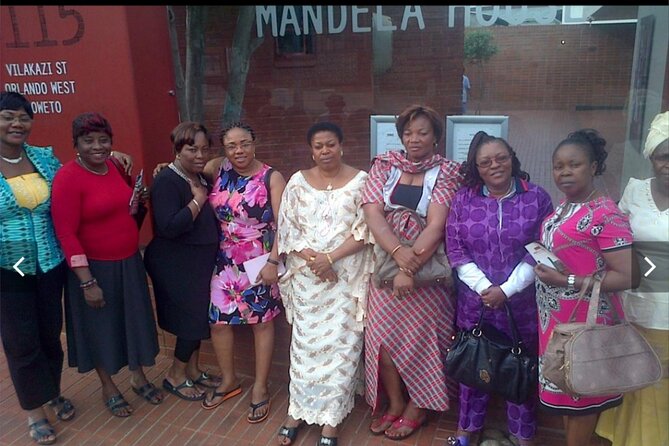 Half Guided Day Tour of Soweto And Apartheid Museum - Lunch and Refreshments