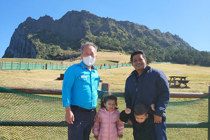 Half or Day Private Jeju Tour for Cruise Customer(A Lot of Experince Taxi Driver - Booking Details