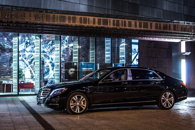 Half- or Full-Day Private Chauffeur Service, Toronto - The Sum Up