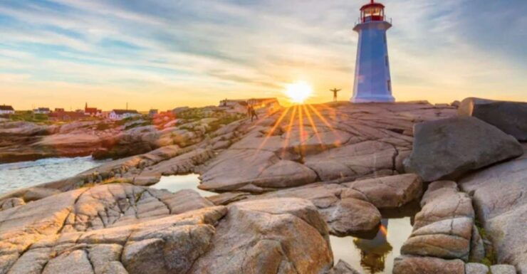 Halifax: Small Group Tour With Peggy's Cove Sunset Express - Experience Highlights