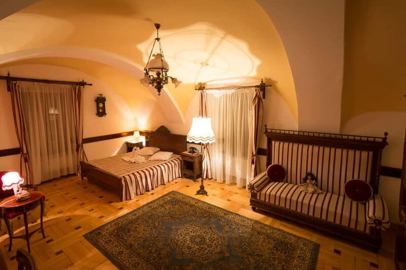 Haller Castle: Romantic Getaway with Dinner - Good To Know
