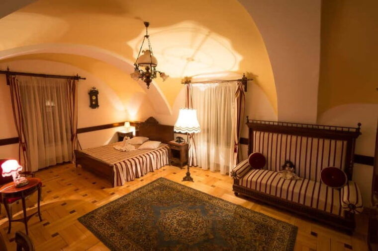 Haller Castle: Romantic Getaway with Dinner - The Practicalities